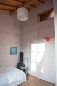 Kinderkamer met whitewash verf Norbert van der Ley