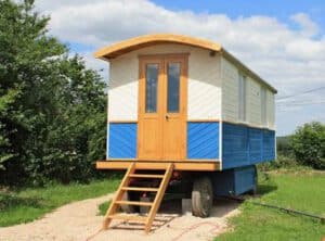 Pipowagen in Frankrijk in Sommarblå