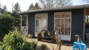 Tuin huis schilderen met Blytungsgrå loodgrijs