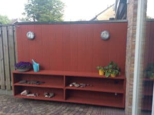 Tuinkast in falu roos Zweeds rood
