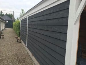 Schutting in loodgrijs blytunga verven